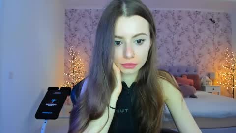 hotmolly_ online show from 7, 4, 2026