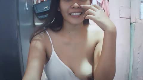 hotpink4u04 online show from 11, 11, 2025