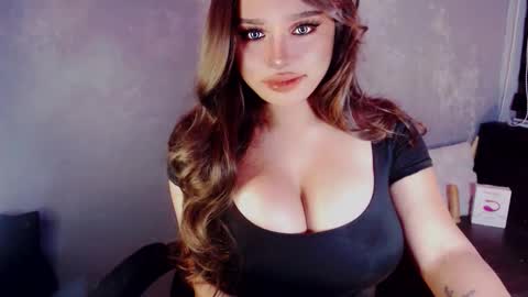 Snapshot of hotsexyhugetrans chatting on 11, 9, 2025 Marga Avery online show from 11, 9, 2025