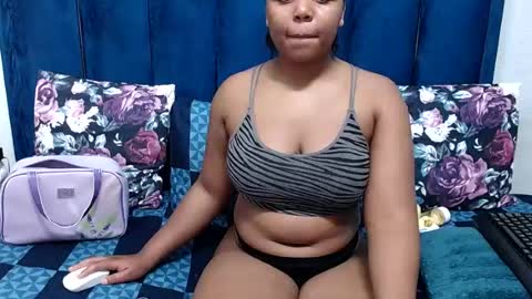 Snapshot of hotsmalltitsx chatting on 5, 7, 2026 hotsmalltitsx online show from 5, 7, 2026