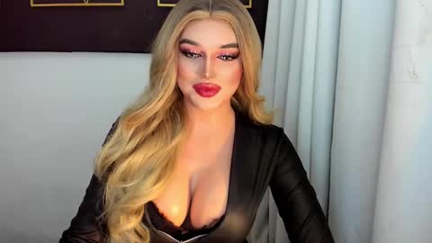 STELLA online show from 28, 2, 2026