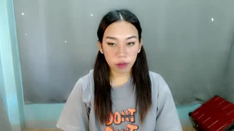 jelaigrande  online show from 20, 2, 2025