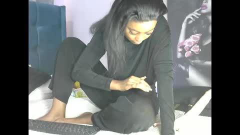 hottestchocolate online show from 22, 10, 2025