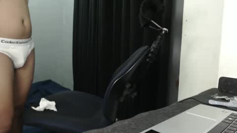 hottie_kyle69 online show from 3, 6, 2026