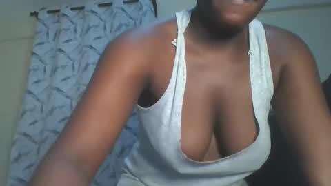 Snapshot of hottie_vera chatting on 2, 6, 2026 vera online show from 2, 6, 2026