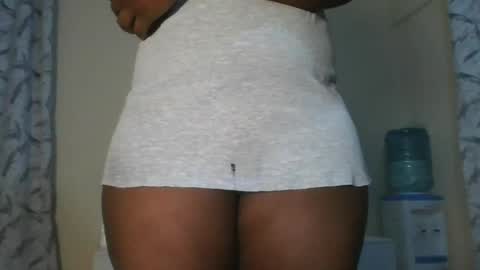 Snapshot of hottie_vera chatting on 5, 8, 2026 vera online show from 5, 8, 2026