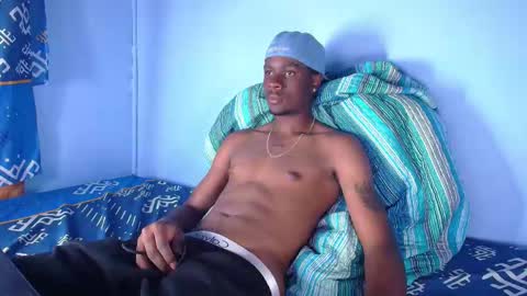 Snapshot of hottiekingny chatting on 15, 10, 2025 independent Model online show from 15, 10, 2025