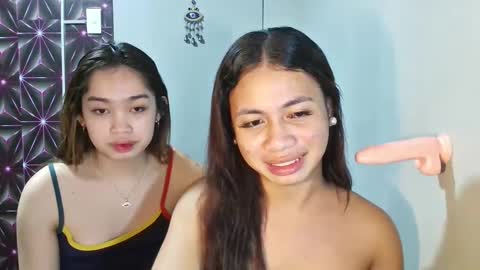 Snapshot of hottiescummerx chatting on 19, 1, 2025 N I C A online show from 19, 1, 2025