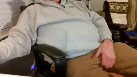 Snapshot of hottop_1981 chatting on 8, 1, 2025 Hottop 1981 online show from 8, 1, 2025