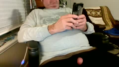 Snapshot of hottop_1981 chatting on 11, 2, 2025 Hottop 1981 online show from 11, 2, 2025