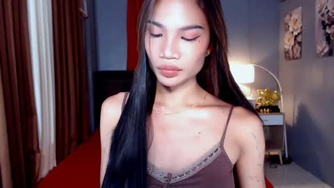 Hi i am Jane half vietnamese and half pinay and would like to meet good person here XOXO online show from 10, 4, 2026