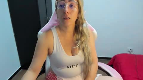 hottychrystal online show from 22, 12, 2025