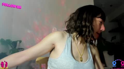 crishinahotty online show from 7, 2, 2025