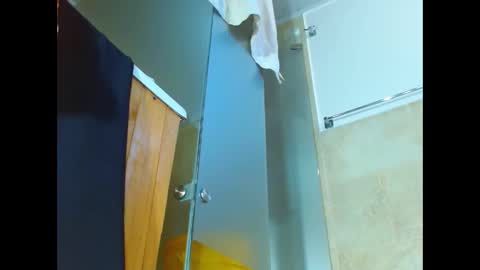 Snapshot of hottymilf69xxx chatting on 3, 1, 2025 Mary online show from 3, 1, 2025