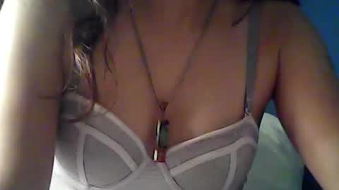 Hotwixx online show from 4, 12, 2025
