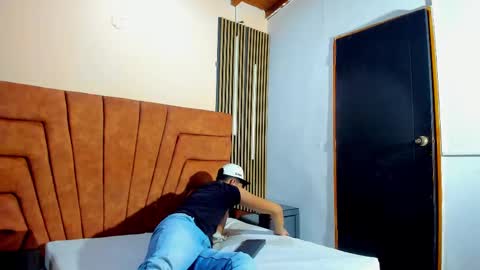 howar_01 online show from 27, 10, 2025