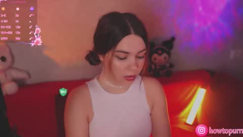 Snapshot of howtomeow chatting on 11, 10, 2025 Mia online show from 11, 10, 2025