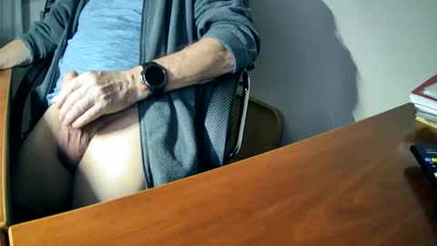 Snapshot of hpeter111 chatting on 27, 2, 2025 Peter online show from 27, 2, 2025