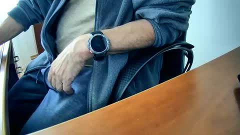 Snapshot of hpeter111 chatting on 10, 9, 2025 Peter online show from 10, 9, 2025