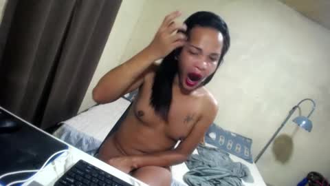 Snapshot of hugcock69_precious chatting on 7, 1, 2025 Precious online show from 7, 1, 2025