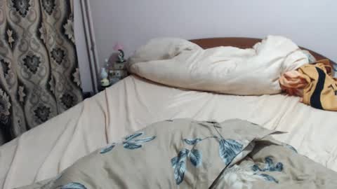 hugeassdevil online show from 27, 9, 2025