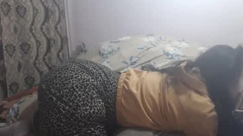 Snapshot of hugeassdevil chatting on 11, 11, 2025 hugeassdevil online show from 11, 11, 2025