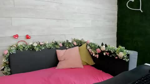 Erin online show from 25, 2, 2025