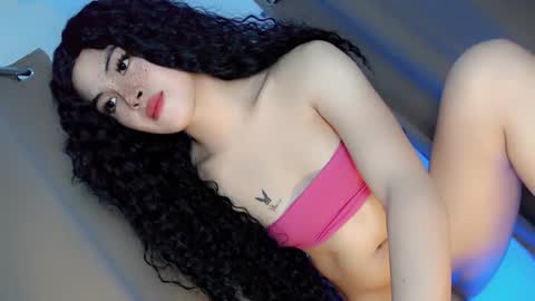 Yhanie online show from 12, 12, 2024