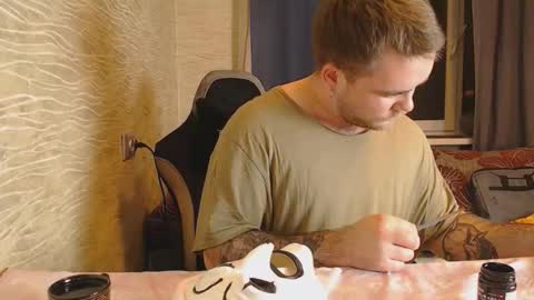 Snapshot of hugo__brad chatting on 22, 10, 2025 Hugo online show from 22, 10, 2025