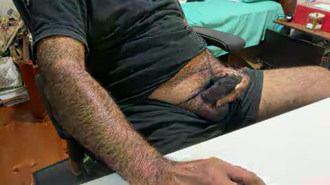 HunkyLover online show from 4, 3, 2026