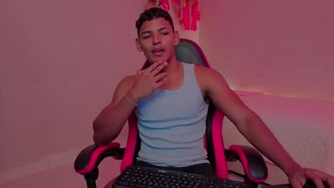 Snapshot of hugo_cano chatting on 31, 5, 2026 Hugo Cano online show from 31, 5, 2026