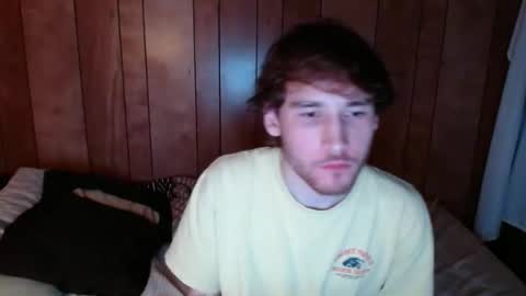 hugsankisses online show from 8, 11, 2025