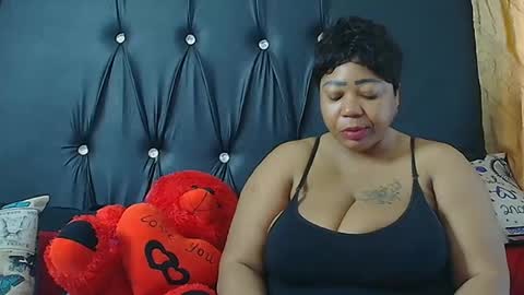 Snapshot of humongoustitss500929 chatting on 24, 9, 2025 humongoustitss500929 online show from 24, 9, 2025