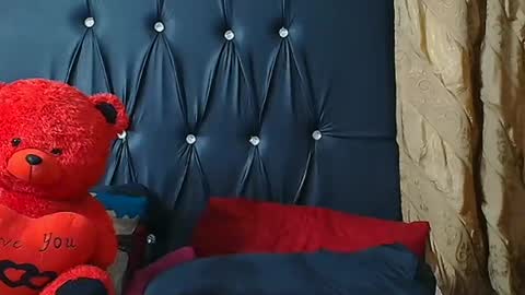 Snapshot of humongoustitss500929 chatting on 7, 10, 2025 humongoustitss500929 online show from 7, 10, 2025