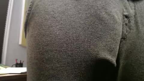 Big uncut cock dripping online show from 22, 11, 2025