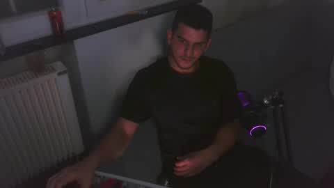 Snapshot of hungryboyyb chatting on 21, 12, 2025 LittleDevilXo1999 online show from 21, 12, 2025