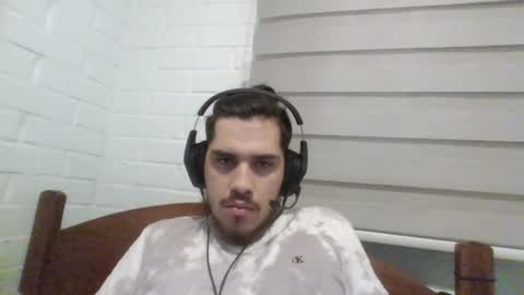 Snapshot of hungweeb chatting on 4, 12, 2024 Rod online show from 4, 12, 2024