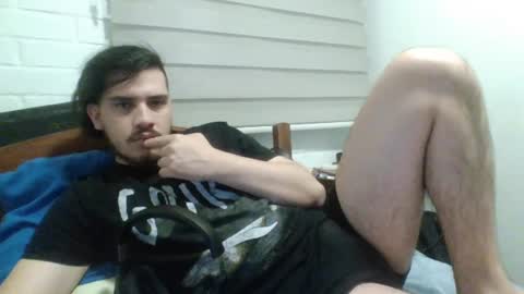 Snapshot of hungweeb chatting on 27, 1, 2025 Rod online show from 27, 1, 2025