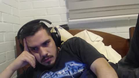 Snapshot of hungweeb chatting on 3, 2, 2025 Rod online show from 3, 2, 2025