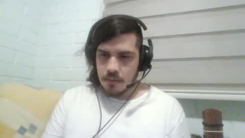 Snapshot of hungweeb chatting on 3, 11, 2025 Rod online show from 3, 11, 2025