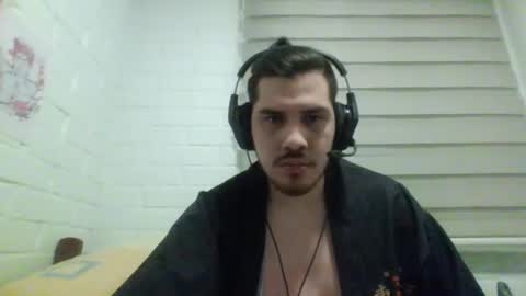 Snapshot of hungweeb chatting on 18, 11, 2025 Rod online show from 18, 11, 2025