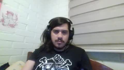 Snapshot of hungweeb chatting on 25, 3, 2026 Rod online show from 25, 3, 2026