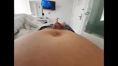 hungwhitefreak online show from 7, 5, 2026