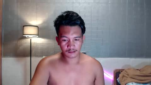 hunkylloyd online show from 3, 2, 2026