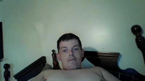 Snapshot of huntdog12 chatting on 5, 7, 2026 huntdog12 online show from 5, 7, 2026