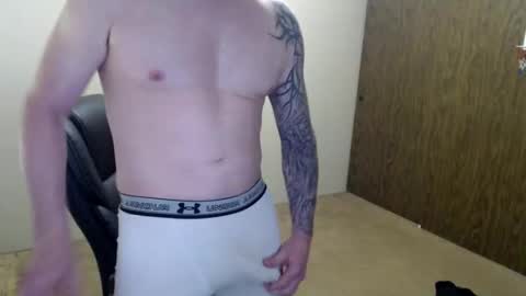 Snapshot of hunter_jayden7 chatting on 20, 4, 2026 TypsyT7 online show from 20, 4, 2026