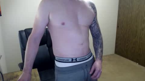 Snapshot of hunter_jayden7 chatting on 13, 5, 2026 TypsyT7 online show from 13, 5, 2026