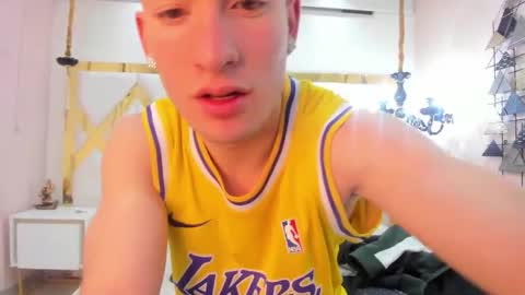 Snapshot of hunterheat_ chatting on 3, 11, 2025 hunterheat_ online show from 3, 11, 2025