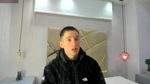 Snapshot of hunterheat_ chatting on 18, 3, 2026 hunterheat_ online show from 18, 3, 2026