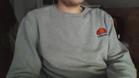 Snapshot of hunting_007 chatting on 17, 1, 2025 hunting_007 online show from 17, 1, 2025